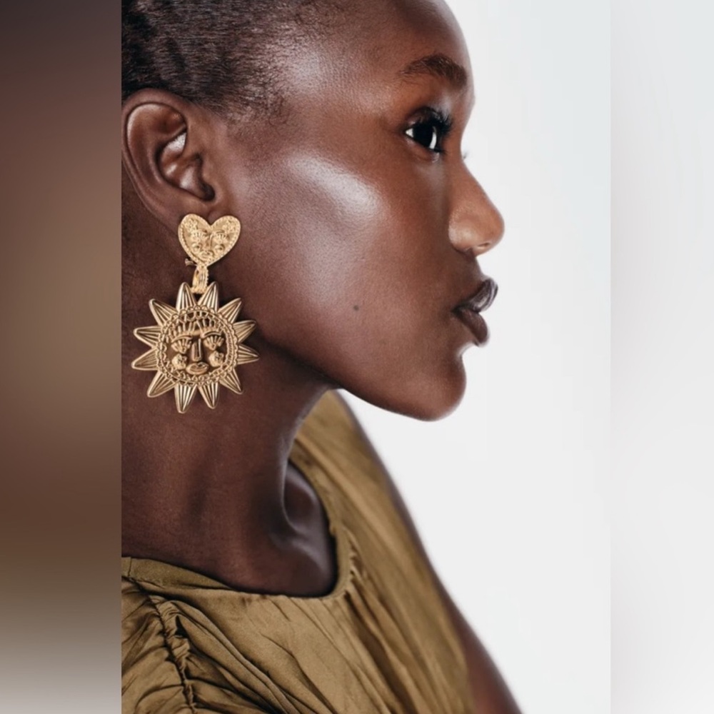 Zara Metal Sun heart-shaped earrings NWT